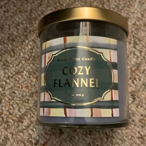 Cozy Flannel scented Soy candle